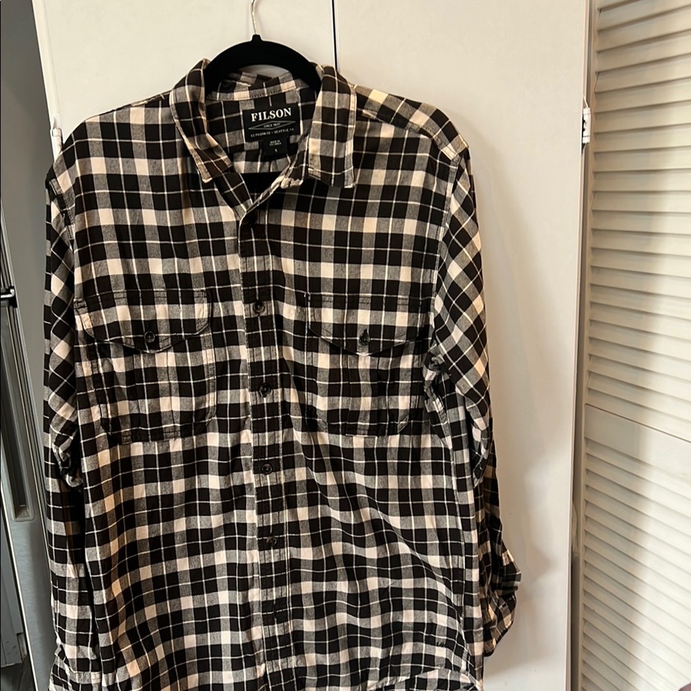 Filson Men's Black and White Checkered Shirt